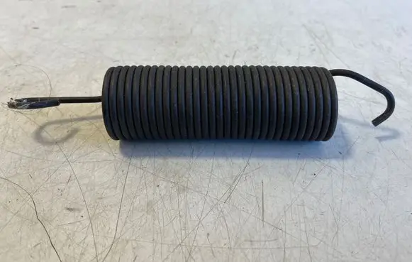Maserati Ghibli Tailgate/trunk/boot tension spring 