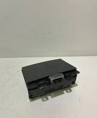 Opel Antara Dashboard storage box/compartment 