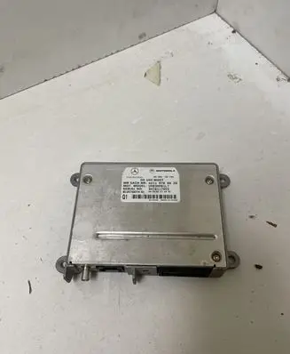 Mercedes-Benz E W211 Bluetooth control unit module A2118700026