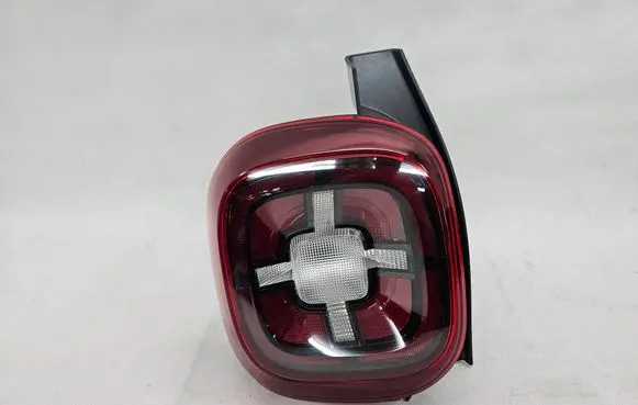 Dacia Duster II Rear/tail lights SPEED265558217R 265558217R 62422301