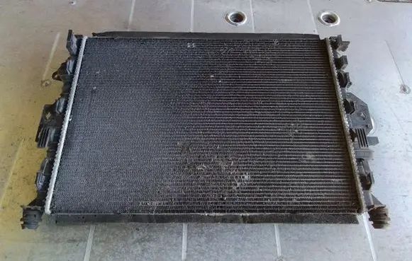 Coolant radiator