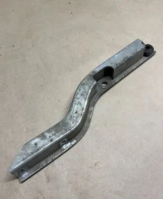 BMW 5 F10 F11 Radiator mount bracket 7583120 7576264