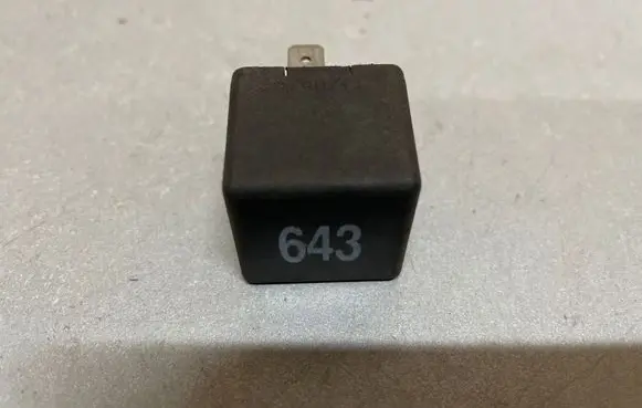 Audi A4 S4 B7 8E 8H Other relay 8K0951253
