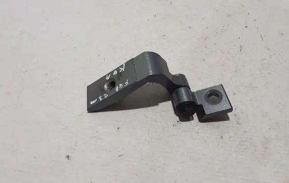 BMW 1 F40 Rear door lower hinge 7284543