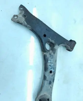 Toyota Corolla Verso AR10 Front lower control arm/wishbone
