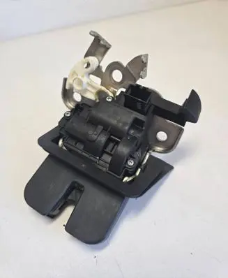 Audi A4 S4 B8 8K Tailgate/trunk/boot lock/catch/latch M11004