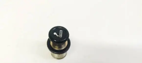 Toyota Corolla Verso AR10 Cigarette lighter 
