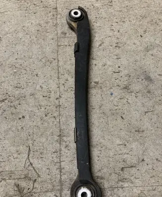 Mercedes-Benz S W221 Rear control arm 2213520388