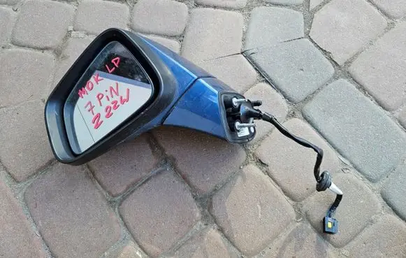 Opel Mokka Front door electric wing mirror 31TYS