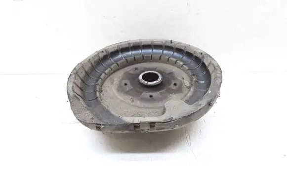 Volvo XC90 Front coil spring rubber mount 
