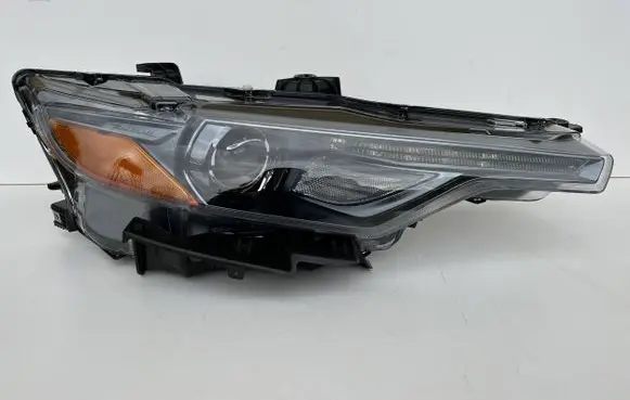 Maserati Levante Headlight/headlamp 670034639 90095663