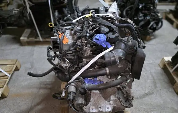 Volkswagen Golf VI Engine swap CLH