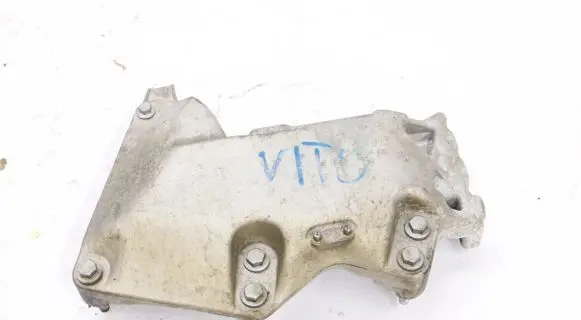 Mercedes-Benz Vito Viano W447 Engine mount vacuum valve A6222230001
