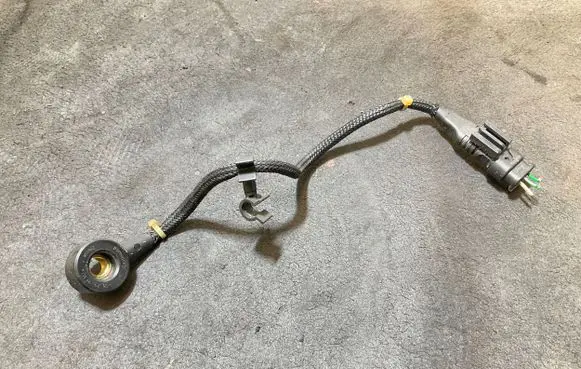 Mercedes-Benz CLS C218 X218 Detonation knock sensor 