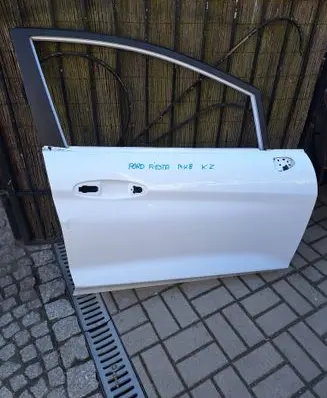 Ford Fiesta Front door 