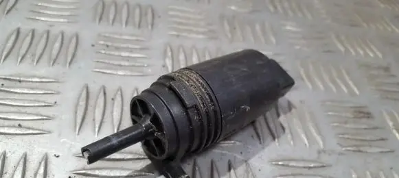 BMW 3 E46 Windscreen/windshield washer pump 67128377612 67.128377612