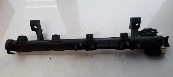 Ford Focus Fuel main line pipe 5m5g9h487ba 5m5g-9h487-ba