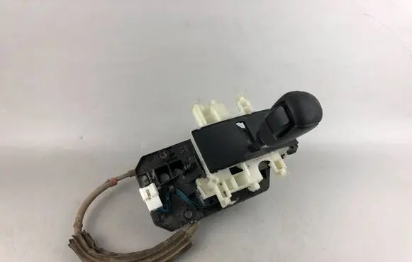 Subaru Forester SJ Gear shifter/selector 