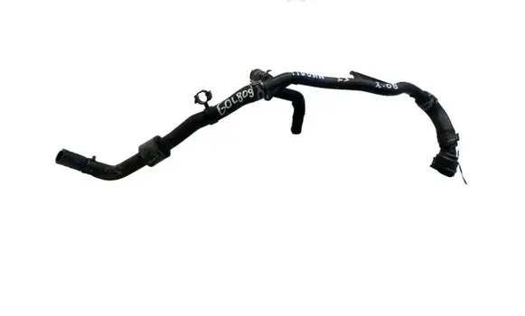 Engine coolant pipe/hose