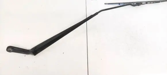 Peugeot 206 Front wiper blade arm