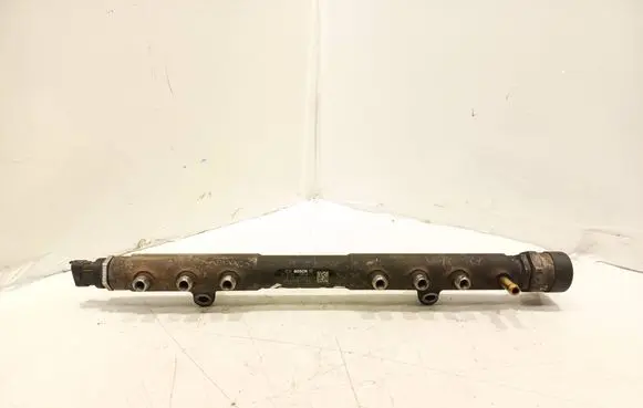 Volvo V70 Fuel main line pipe 30777554 008068