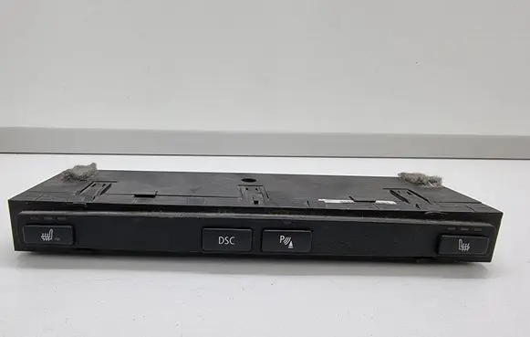 BMW 5 E60 E61 Seat heating switch 6949452