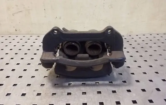 KIA Sorento Front brake caliper