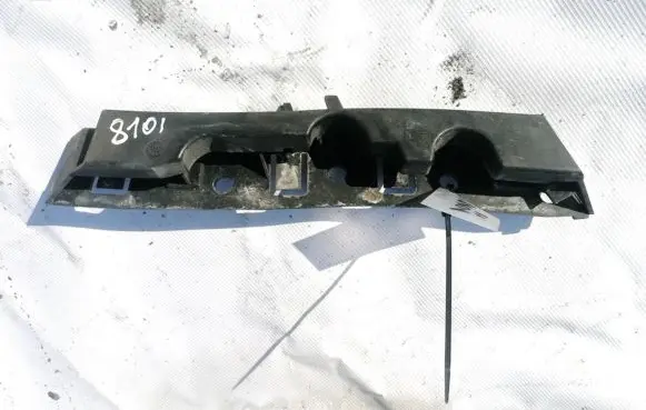 Citroen C5 Front bumper mounting bracket 9681058880