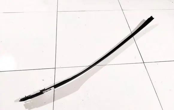 Opel Zafira A Windshield trim 76556MA