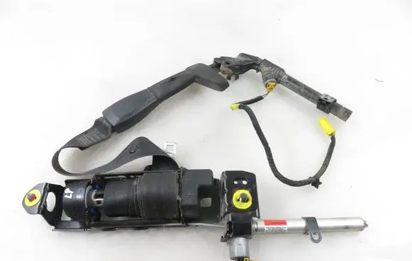 Volvo S40 Front seatbelt