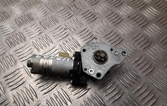 Mercedes-Benz S W222 Seat adjustment motor P1172600400