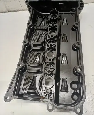 Mazda CX-7 Rocker cam cover R2AA10220