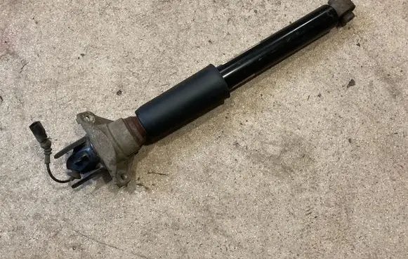 Audi Q7 4M Rear shock absorber/damper 4M0616031AS