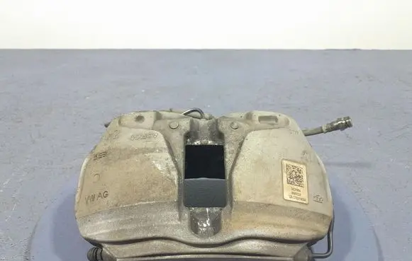 Alpine A610 Front brake caliper 8W05DF