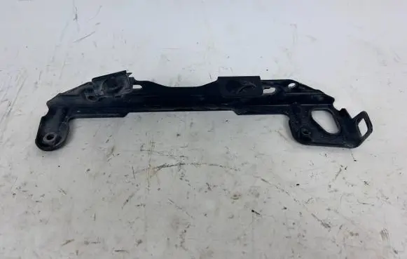BMW 3 GT F34 Radiator support slam panel bracket 7266168