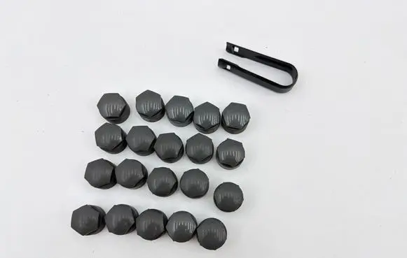 Audi Q3 F3 Wheel nut cap/cover