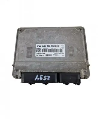 Volkswagen Polo V 6R Engine control unit/module 03e906023l