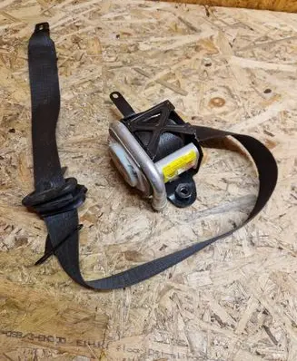 Opel Insignia A Front seatbelt 3063932 502JE4128Y