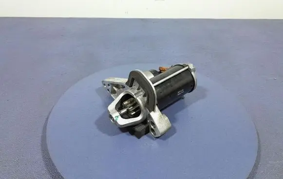 Renault Captur Starter motor 233002394R