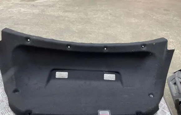 Mercedes-Benz C W205 Tailgate/boot cover trim set A2056908904