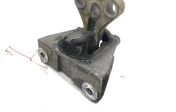 Honda CR-V Engine mount vacuum valve 