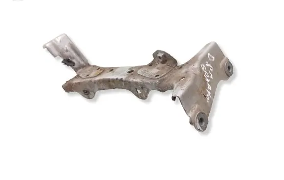 Audi A3 S3 8V Fender mounting bracket 8V0821136