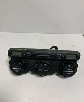 Skoda Octavia Mk2 (1Z) Climate control unit 74793251