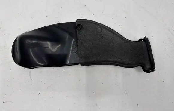 Volkswagen Multivan T5 Air micro filter air duct channel part 7H5820848B