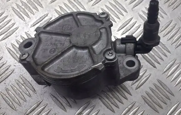 Peugeot 407 Vacuum pump D156-2A