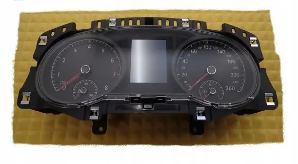 Volkswagen Golf VII Speedometer (instrument cluster) 5G1920640A
