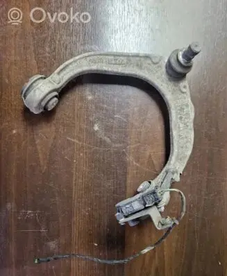 Front wheel hub