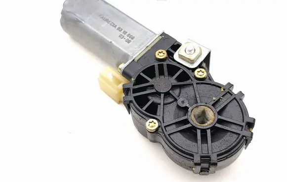 BMW 7 E65 E66 Seat adjustment motor 0390201973
