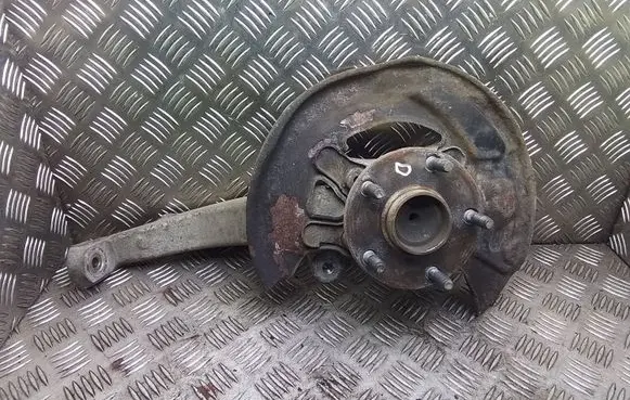 Lexus IS 220D-250-350 Front wheel hub