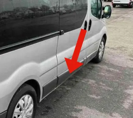 Opel Vivaro Sliding door trim (molding) 91165343 8200036075